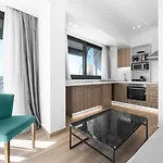 Penthouse Level 8, Nilie Hospitality Mgmt Apartamento *