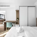 Penthouse Level 8, Nilie Hospitality Mgmt Apartamento *