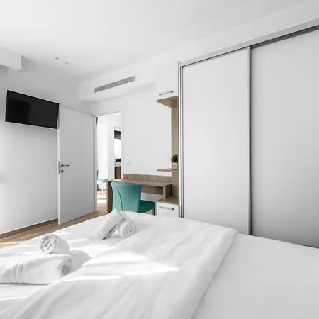 Penthouse Level 8, Nilie Hospitality Mgmt סלוניקי