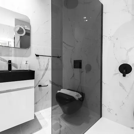 Penthouse Level 8, Nilie Hospitality Mgmt Apartament Saloniki