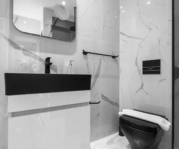 Penthouse Level 8, Nilie Hospitality Mgmt סלוניקי